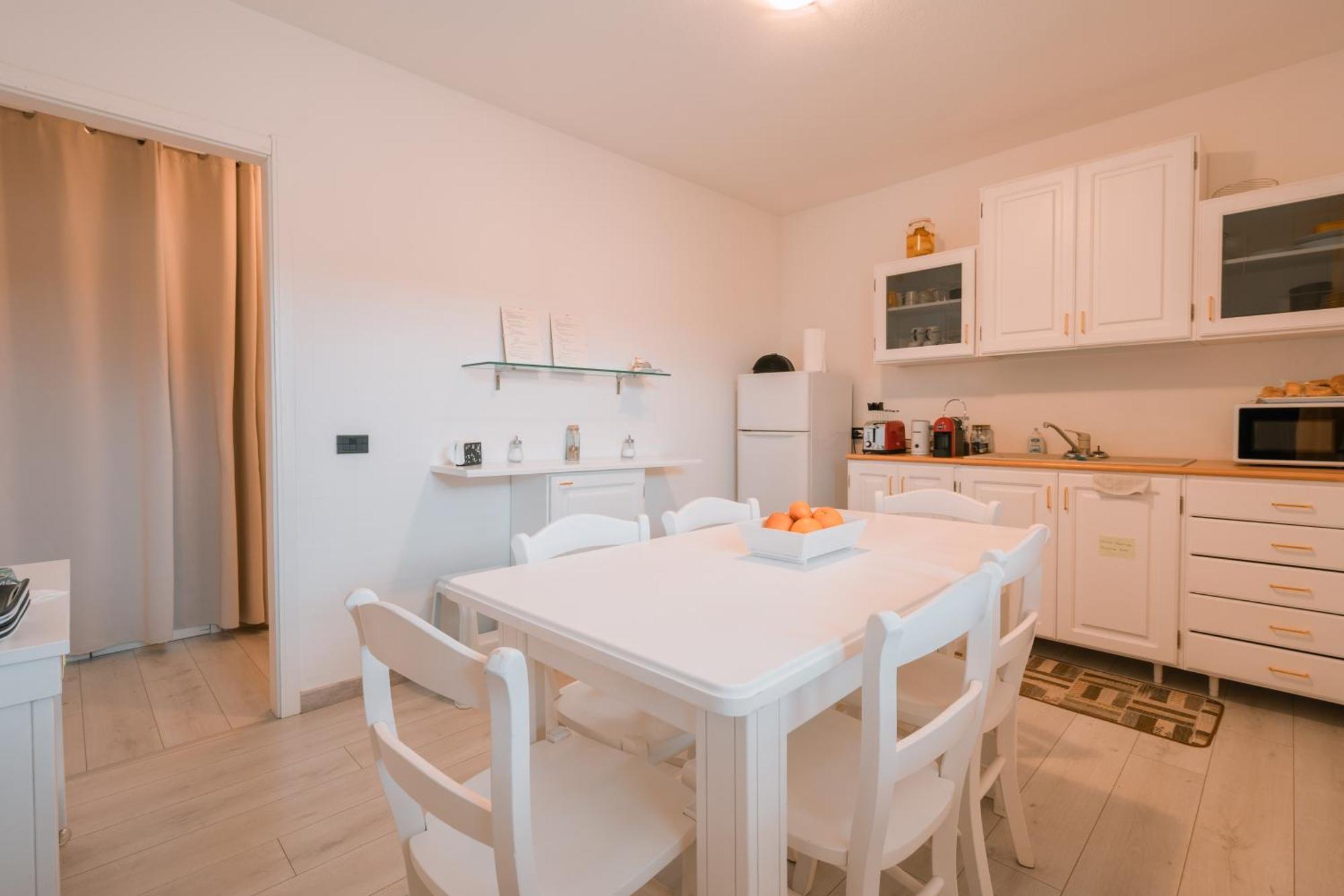 Giobo Rooms Siniscola Eksteriør billede